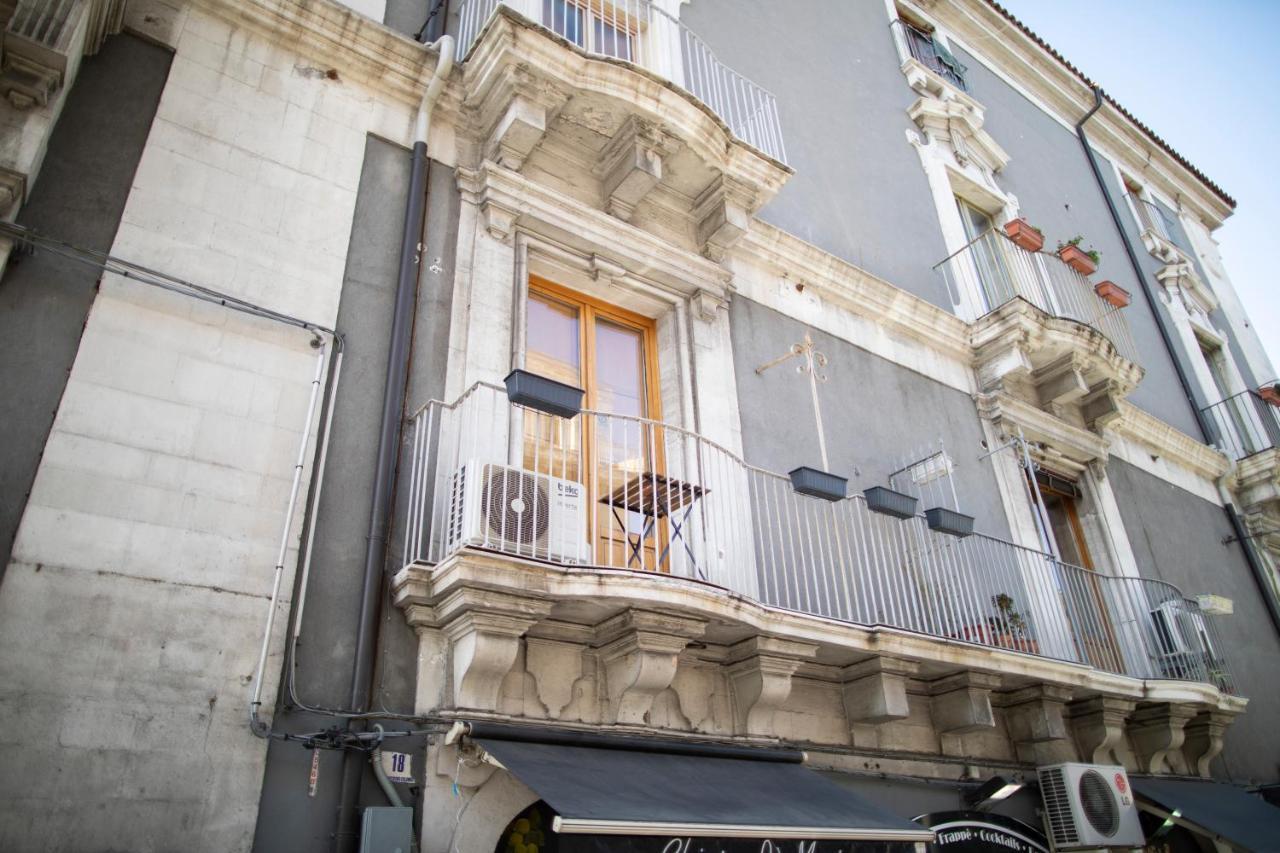Uzeda Inn Apartment Catania Exterior photo